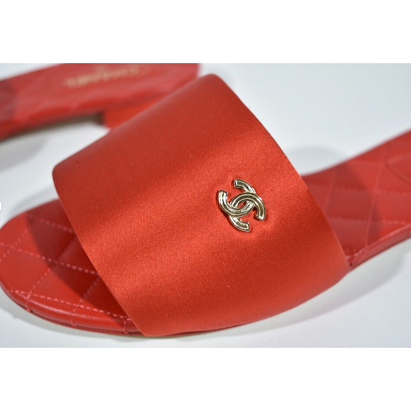 Chanel 22P Red Satin CC Gold Logo Quilted Leather Slide Mule Sandal Flop Flat 37 - Picture 3 of 12